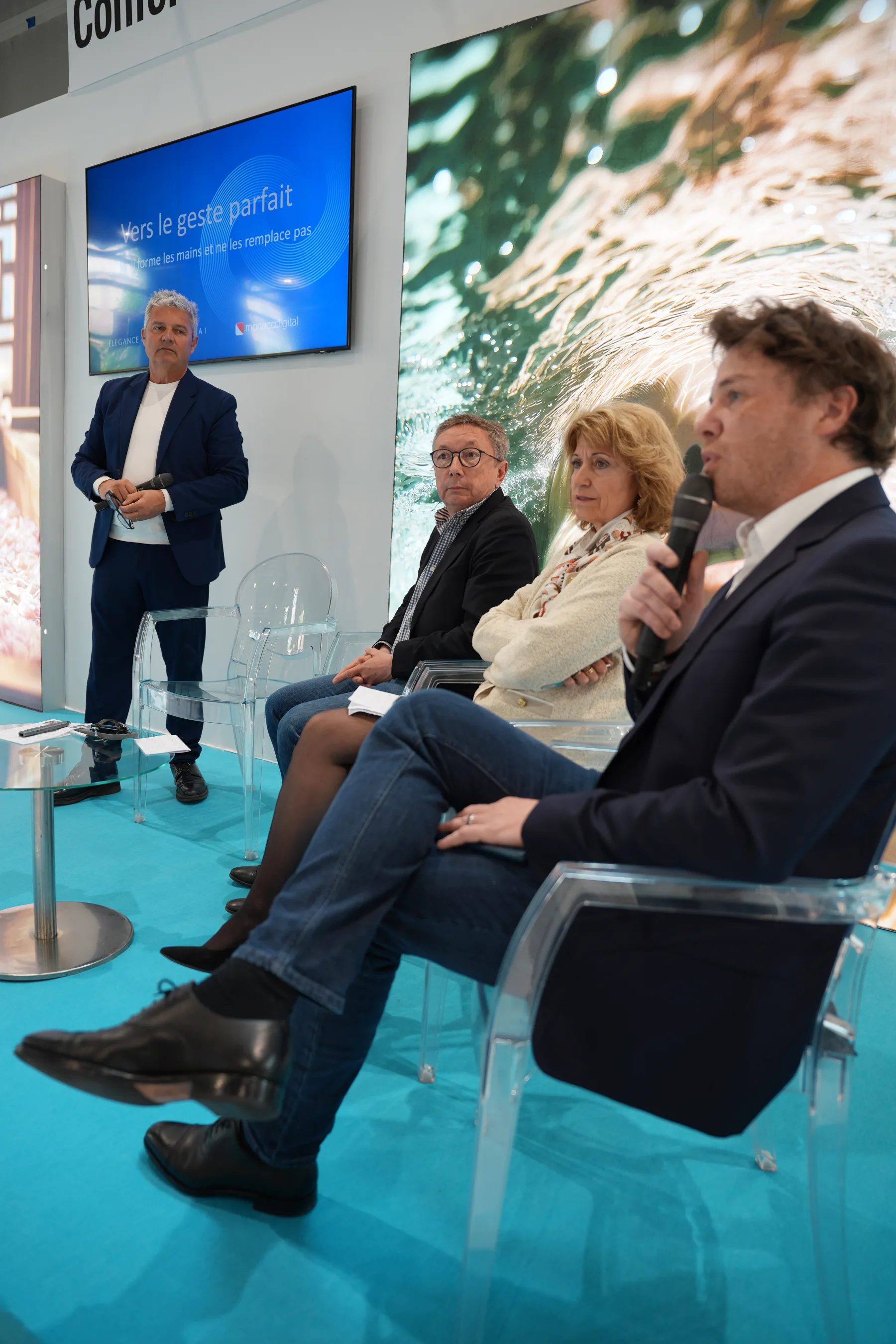 Table ronde au Congrès des Nouvelles Esthétiques, Paris